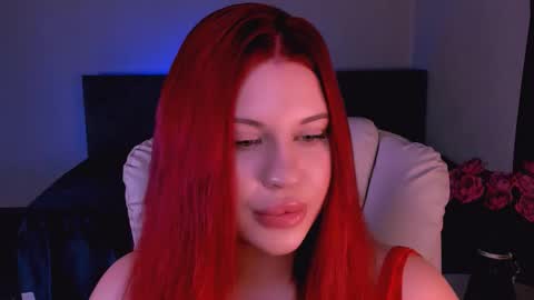 Snapshot of evaharve chatting on 11.21.25 Eva online show from 11.21.25