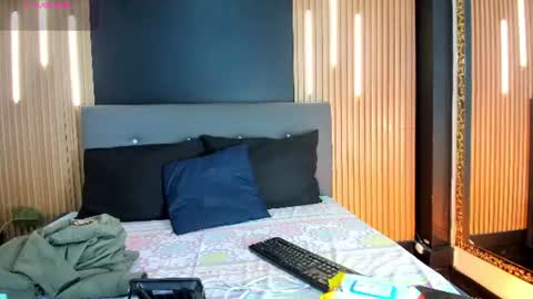Snapshot of evaloviaa_ chatting on 07.26.26 Eva online show from 07.26.26