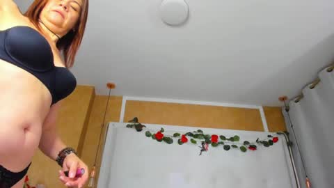 evamilf24 online show from 04.11.26