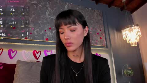 Snapshot of evamoretti chatting on 02.17.25 Eva Moretti online show from 02.17.25