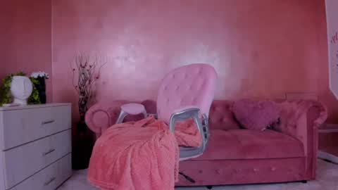 Eva online show from 01.24.25