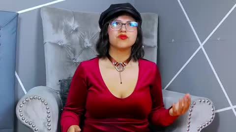 Snapshot of evangeline_17 chatting on 03.01.25 Miss Evangeline    online show from 03.01.25