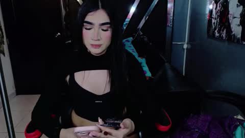 Snapshot of evangeline_star1 chatting on 11.29.25 evangeline_star1 online show from 11.29.25