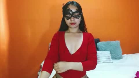 evangelinne_01 online show from 02.02.26