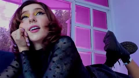 Snapshot of evangelyne1 chatting on 09.17.25 Evangelyne online show from 09.17.25