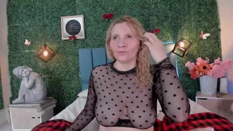  Evangelyne  online show from 03.04.26