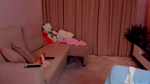 Snapshot of evanonsense chatting on 11.25.25 evanonsense online show from 11.25.25