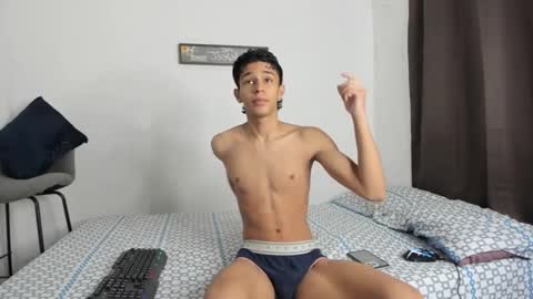 Snapshot of evans_collins24 chatting on 02.28.25 Evans collins24 online show from 02.28.25