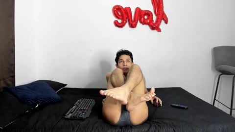 Snapshot of evans_collins24 chatting on 10.29.25 Evans collins24 online show from 10.29.25