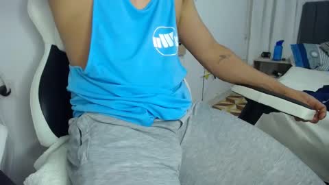 Snapshot of evans_king chatting on 01.02.25 Evan online show from 01.02.25