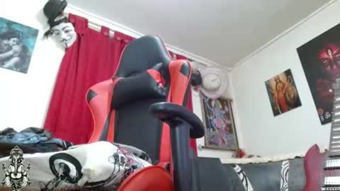 Snapshot of evans_xy chatting on 07.28.26 evans_xy online show from 07.28.26