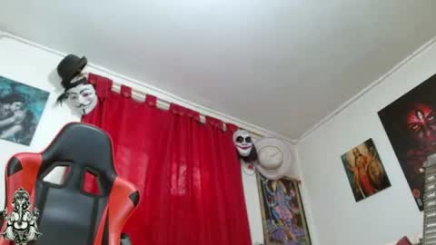Snapshot of evans_xy chatting on 08.05.26 evans_xy online show from 08.05.26