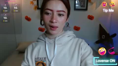 Evanssa lx online show from 10.13.25