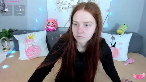 Snapshot of evarey_ chatting on 12.18.25 Adelina online show from 12.18.25