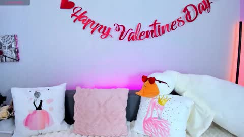 Snapshot of evarey_ chatting on 02.15.26 Adelina online show from 02.15.26