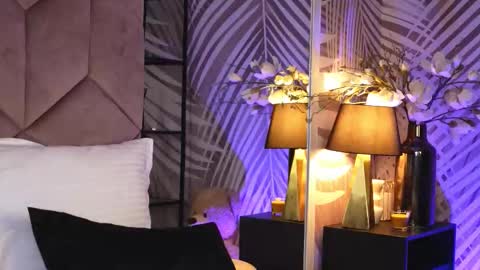 EvaRhea online show from 11.19.25