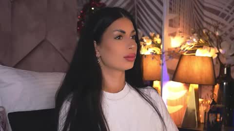 EvaRhea online show from 01.08.26