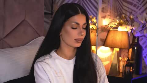 EvaRhea online show from 02.06.26