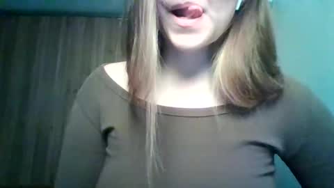 evasapples2026 online show from 03.13.26