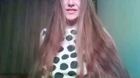 evasapples2026 online show from 04.26.26
