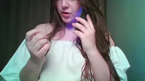 evasapples2026 online show from 05.09.26