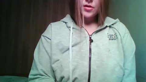 evasapples2026 online show from 05.17.26