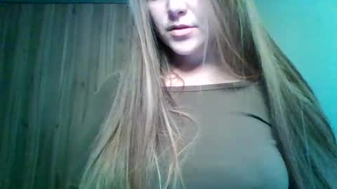 evasapples2026 online show from 06.17.26