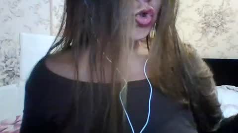 evasapples2026 online show from 07.02.26