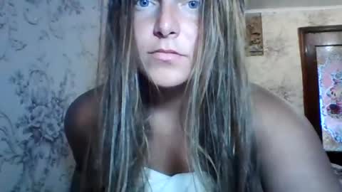evasapples2026 online show from 07.16.26