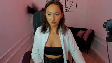 evasarazardje online show from 10.10.25