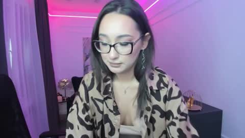 evasarazardje online show from 03.06.26