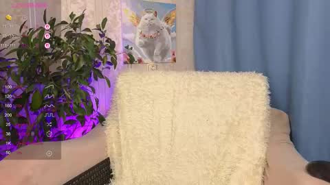 Snapshot of evashiny_ chatting on 10.15.25 Eve online show from 10.15.25