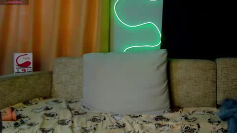 Snapshot of evasunshine18 chatting on 02.25.25 Eva online show from 02.25.25