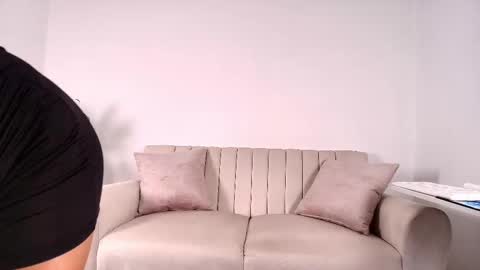  EVA LUNA online show from 02.18.25