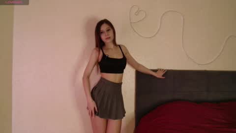 Snapshot of evavuv chatting on 12.02.25 Eva Vuv online show from 12.02.25