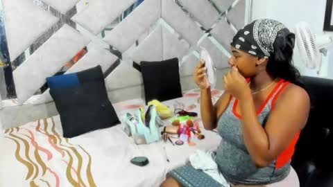 Eva And Emmanuel online show from 04.29.26
