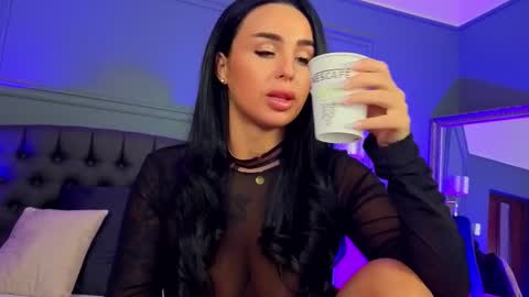 Snapshot of evaxrose chatting on 12.14.25 Eva online show from 12.14.25