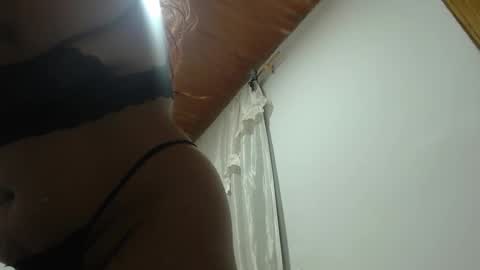 Snapshot of eve_hills chatting on 11.14.25 eve online show from 11.14.25