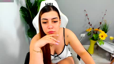 eveeevian online show from 04.24.26