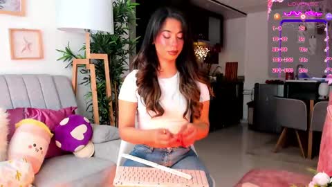 Snapshot of eveekendal_ chatting on 09.29.25  Eve  online show from 09.29.25