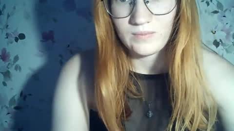 Snapshot of eveliina_shy chatting on 06.18.26 Evelina online show from 06.18.26