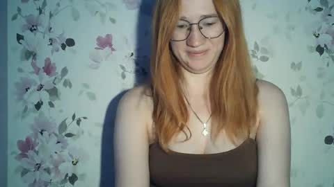 Snapshot of eveliina_shy chatting on 06.19.26 Evelina online show from 06.19.26