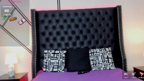 Snapshot of evelin_diaz_ chatting on 02.04.25 Evelin online show from 02.04.25