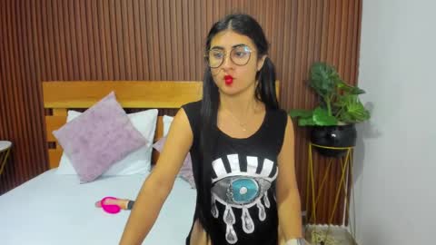 BELLA online show from 03.12.25