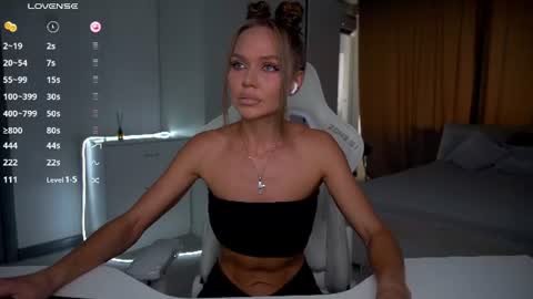 Snapshot of evelina_fox chatting on 07.11.26 Evelina online show from 07.11.26