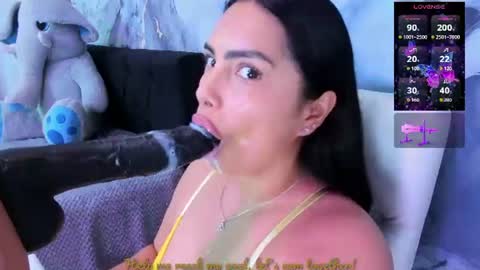 Snapshot of evelinn_belen chatting on 07.19.26 Evelinn belen online show from 07.19.26
