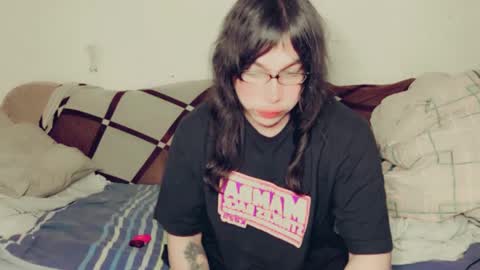 Snapshot of evelyn420521 chatting on 01.10.25 evelyn420521 online show from 01.10.25