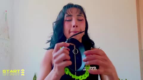 Snapshot of evelyn_chelle chatting on 01.18.25 Im Eve or Chelle Next Stream 191224 online show from 01.18.25