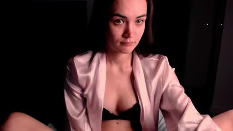 Snapshot of evelyn_gg chatting on 11.24.25 Evelyn online show from 11.24.25