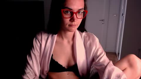 Snapshot of evelyn_gg chatting on 05.19.26 Evelyn online show from 05.19.26